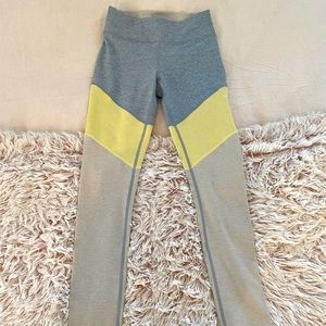 Outdoor voices springs leggings
